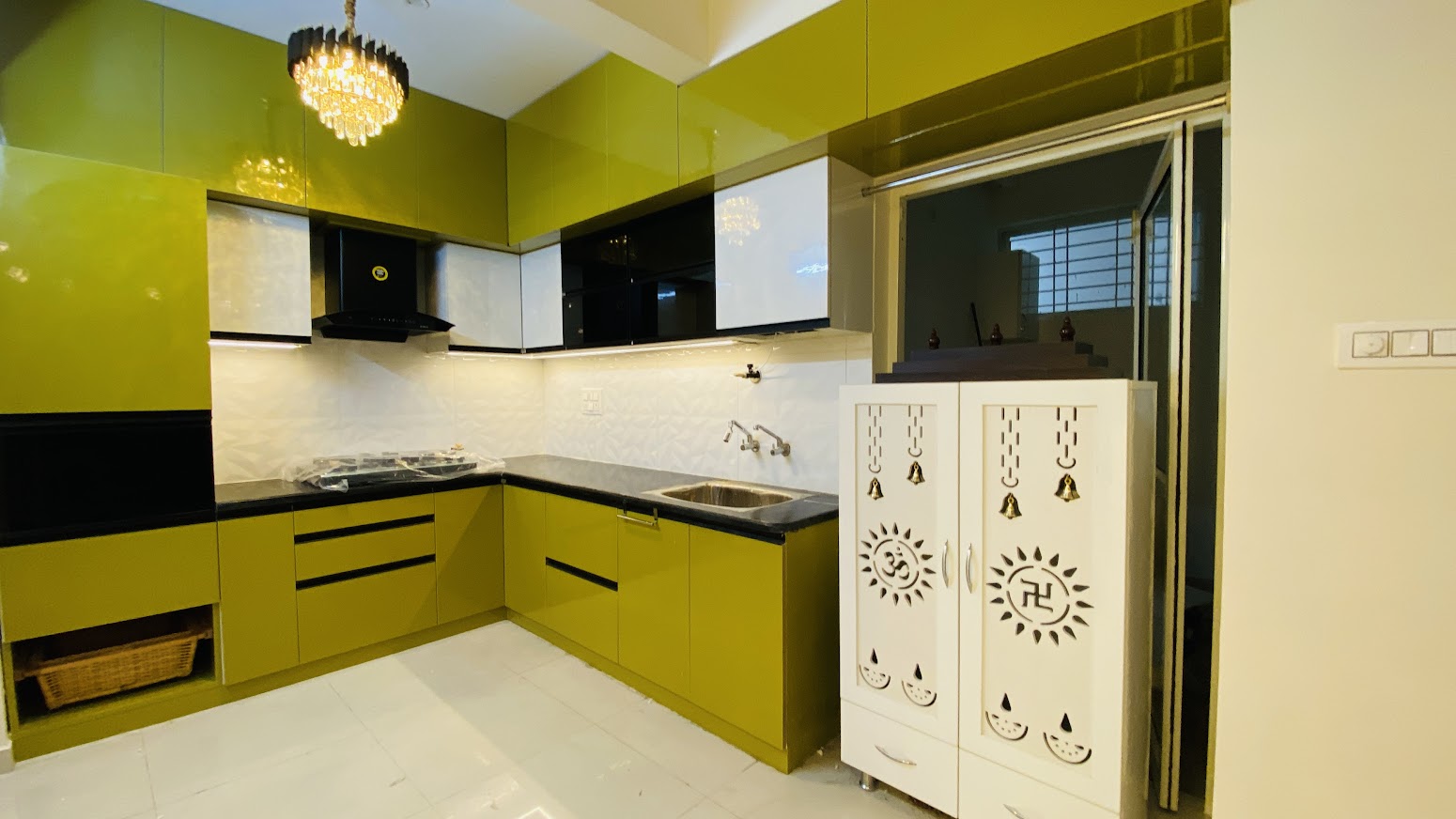 /static/Kitchen-5-358b17c560d344f3d74a6ca554cf46a8.jpg